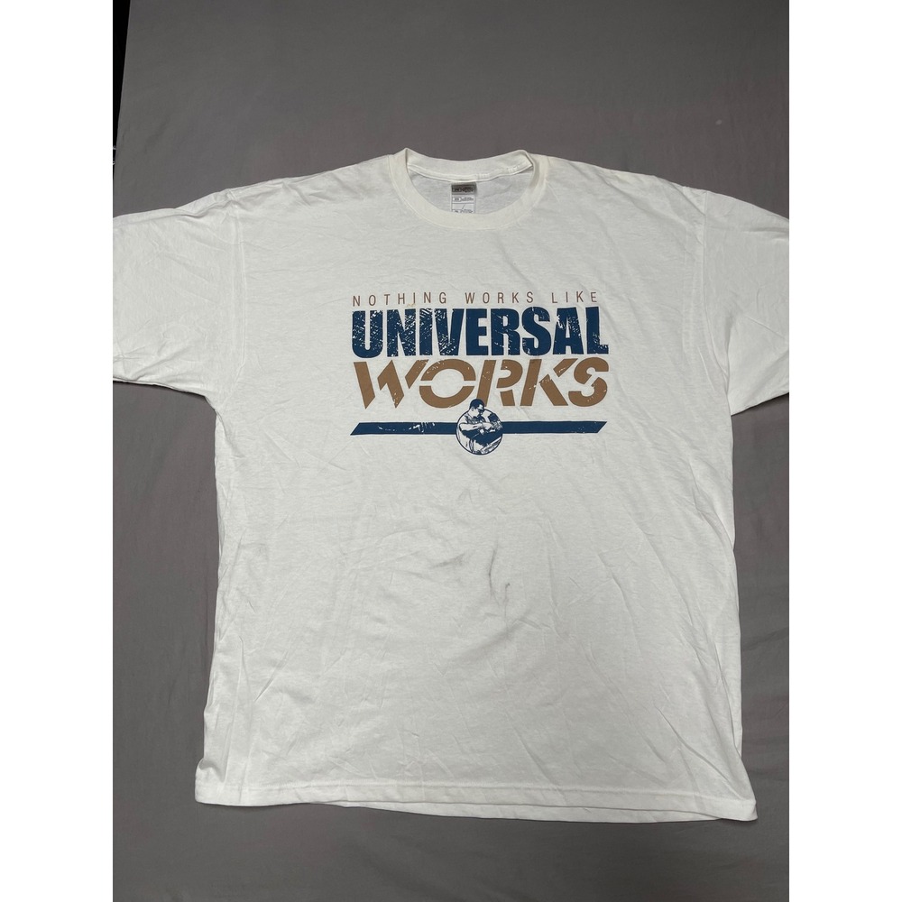 Fruit of the Loom Universal Works Graphic T-Shirt White Mens 2XL Heavy Cotton